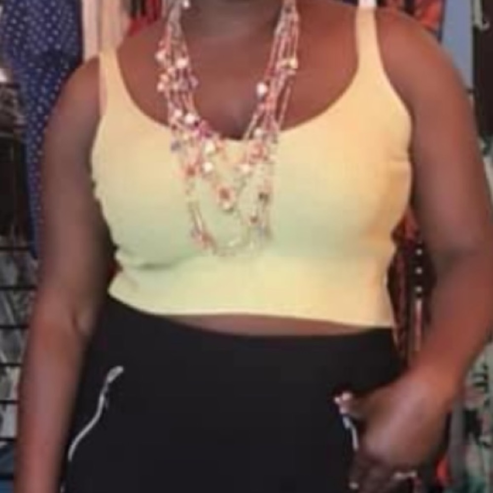 Cashmere Crop top - Picture 2 of 4